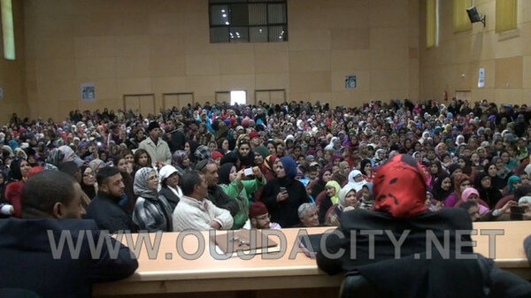 VIDEO – المرأة الاستقلالية تستعرض قوتها السياسية بمؤتمرها الجهوي بوجدة